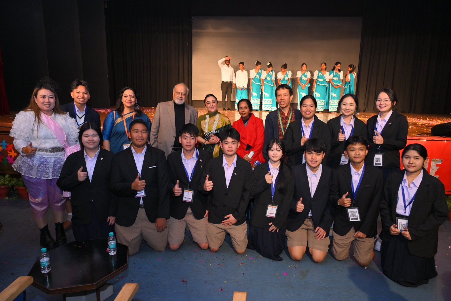 นำเสนอผลงานและแลกเปลี่ยนด้านวัฒนธรรมในงาน AIFW